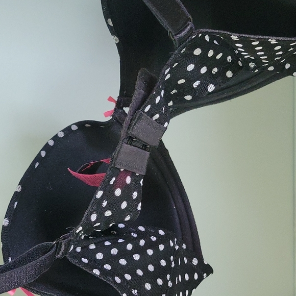 Betsey Johnson X 2 34D Bras Black Purple New NWOT - Picture 2 of 3